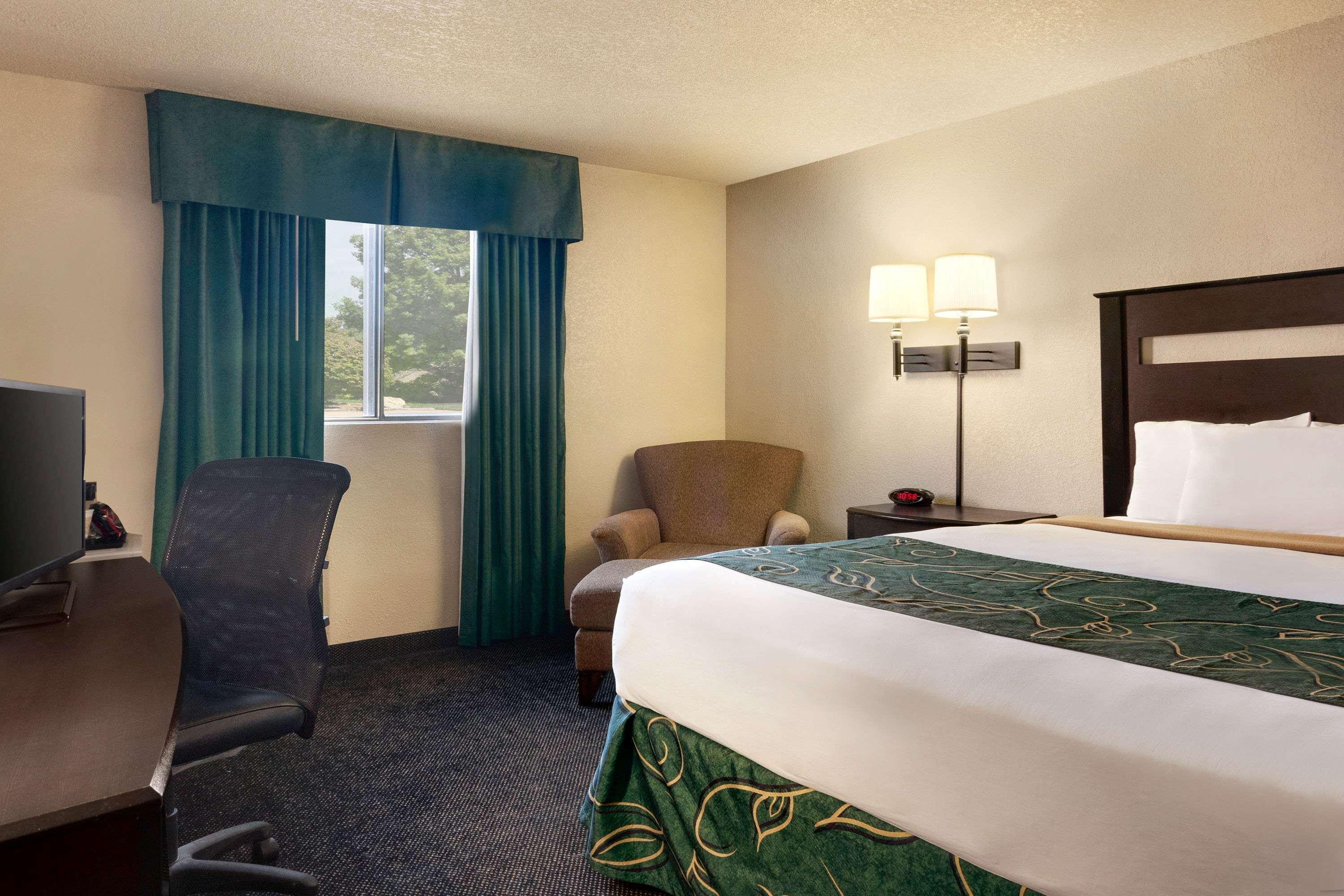 Travelodge By Wyndham Jefferson City Exterior foto